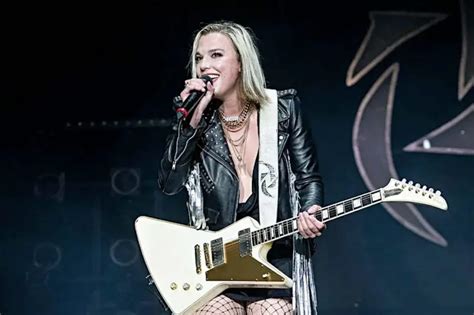 lzzy halestorm nude|HALESTORM’s LZZY HALE Says Upcoming Album Will Be .